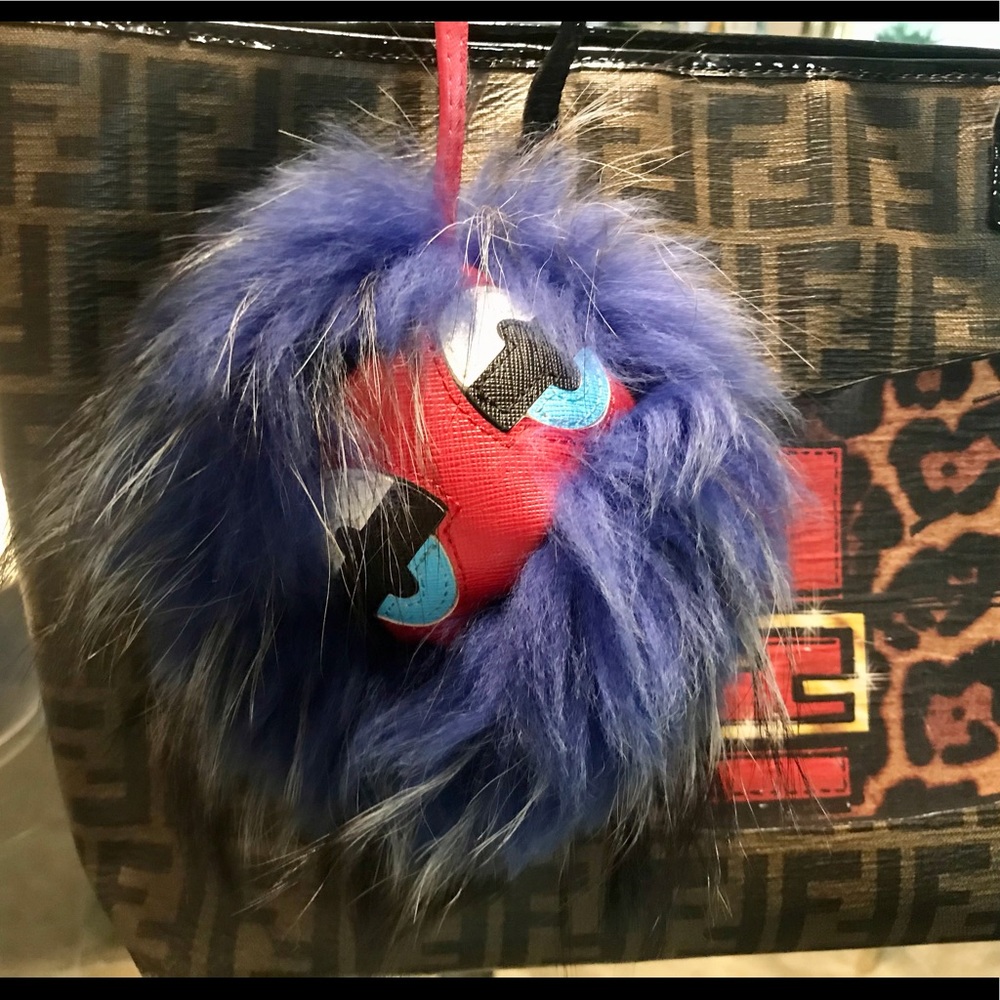 💠RARE FENDI BUG CHARM💠